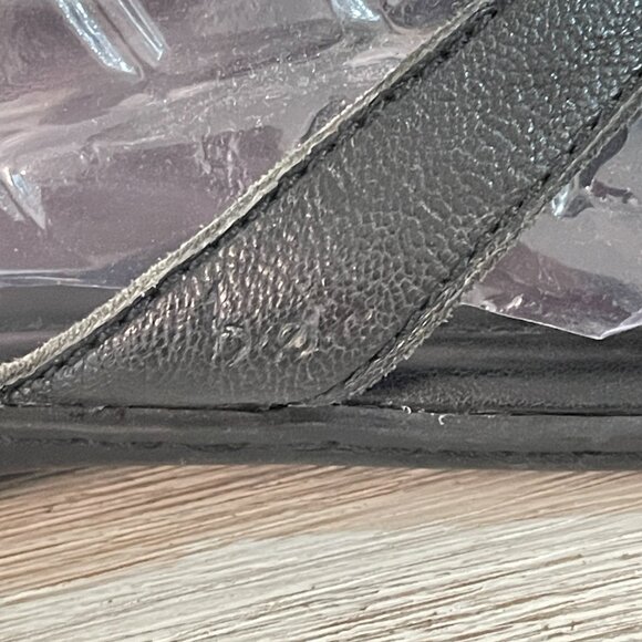 Born Concept BOC 6 Black Leather Flower Small Heel Thong Sandals - Picture 8 of 11